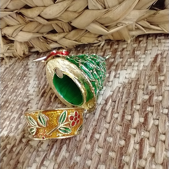 Christmas Tree metal Keepsave Box - Picture 1 of 10